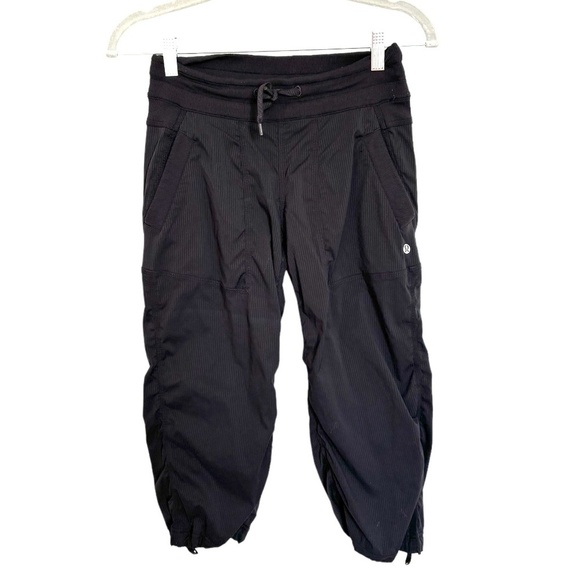 Lululemon Studio Crop Size 2 Black - Picture 10 of 15